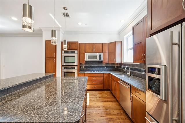 Building Photo - 3200 Ross Ave