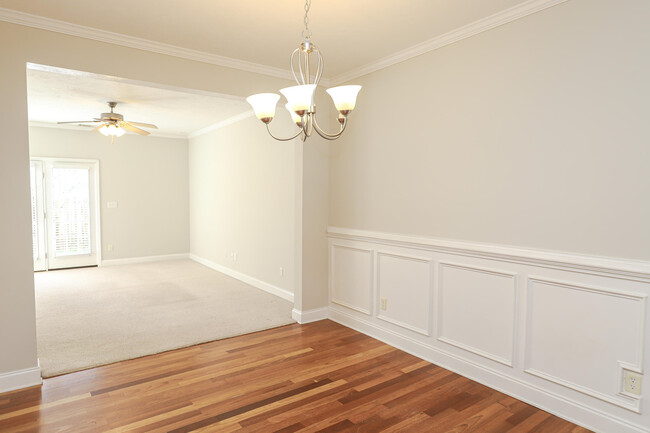 Building Photo - 1406 Leigh Ct