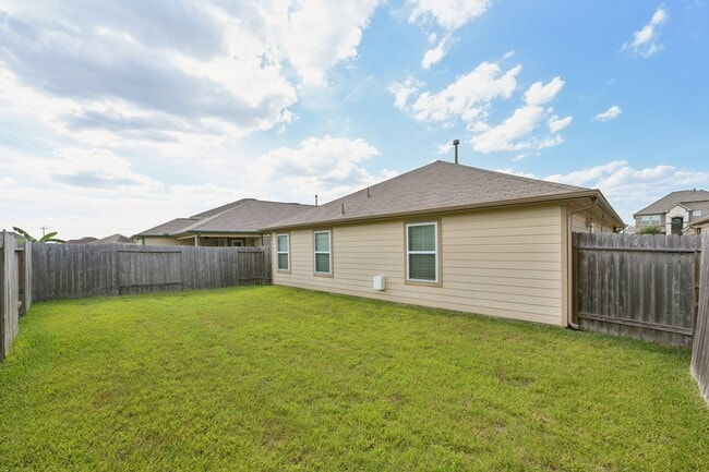 Building Photo - 2222 Mountain Quail Wy