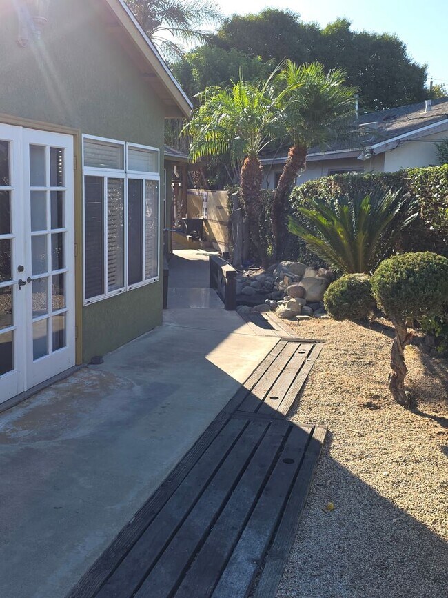Building Photo - Beautiful Single Family in Garden Grove fo...