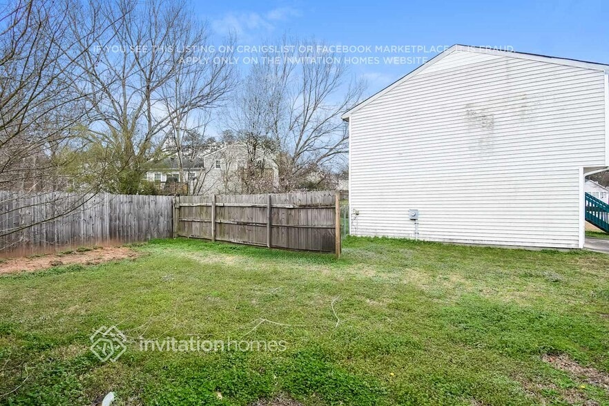 Building Photo - 5851 Brookside Dr SE