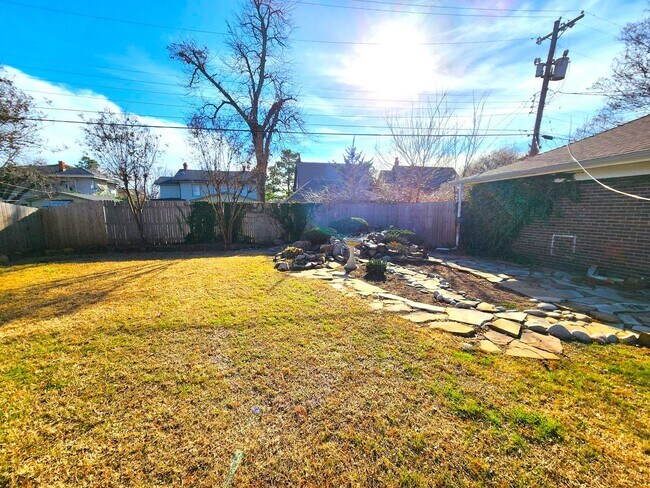 Building Photo - 3 Bed 2.5 Bath Plus ADU in Gatewood Add NW OKC