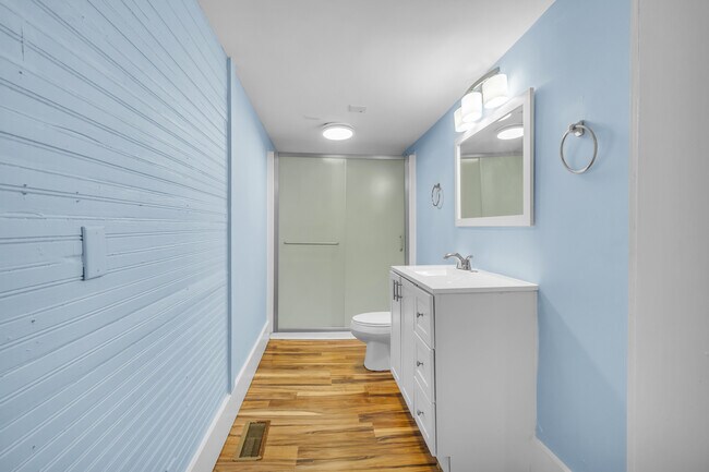 Building Photo - 801 NC-33