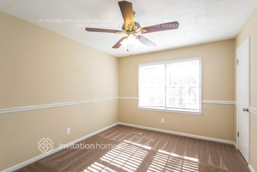 Building Photo - 5281 Shallow Wood Ln