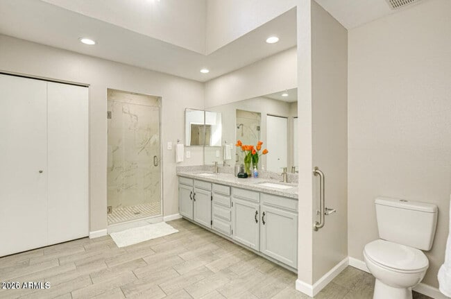 Building Photo - 14236 N 23rd St