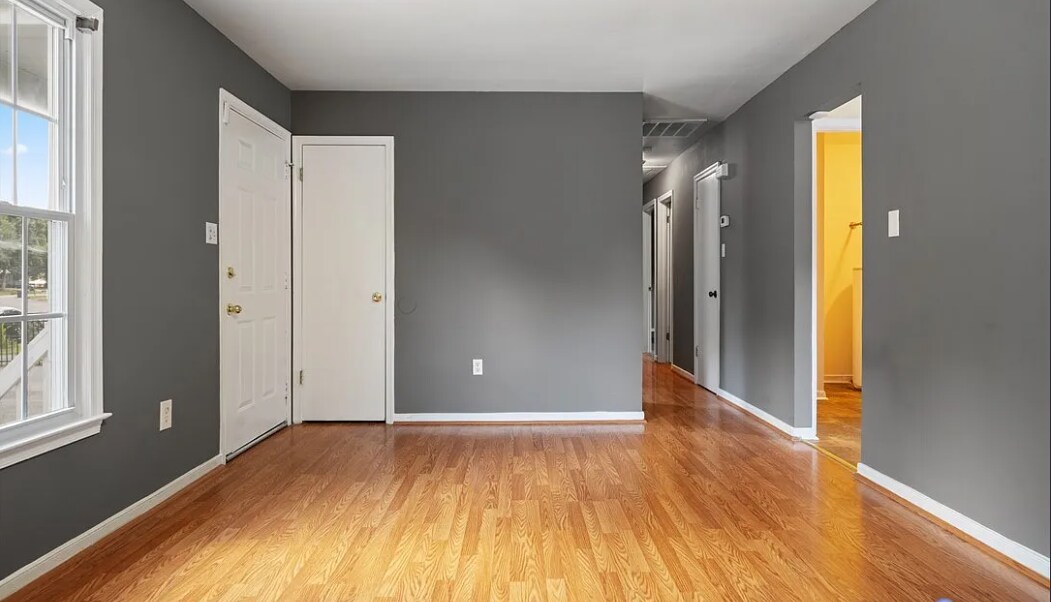 Building Photo - 4317 Laurel Oak Rd