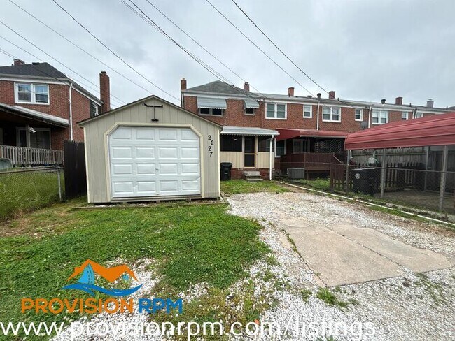 Building Photo - 2227 Southorn Rd