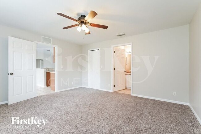 Building Photo - 2511 52nd St SW