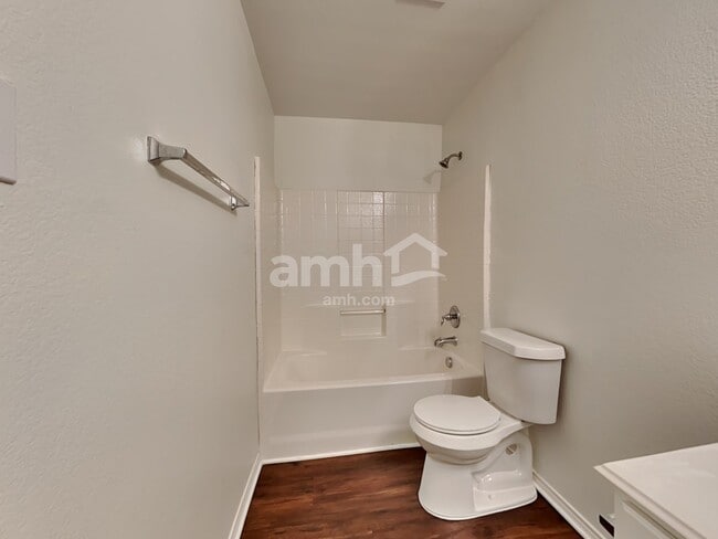 Building Photo - 6005 Stirrup Iron Dr