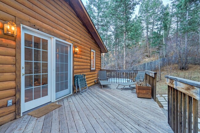 Building Photo - 9415 Ute Rd