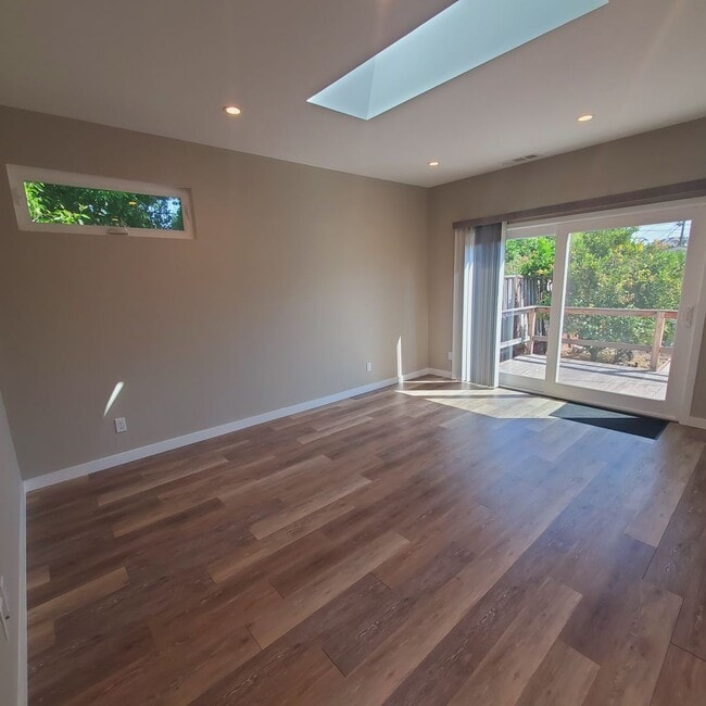 Building Photo - A Great Value in Pleasant Hill Poet's Corn...