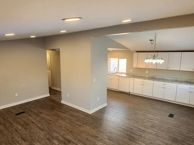 Building Photo - 8517 Co Rd