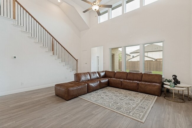 Building Photo - 3508 Sunflower St