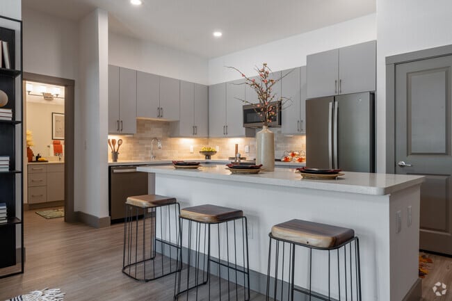 2BR, 2BA - 1,101SF - Kitchen - Broadstone East End