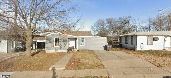 Primary Photo - Charming Unit Ready to Call Home