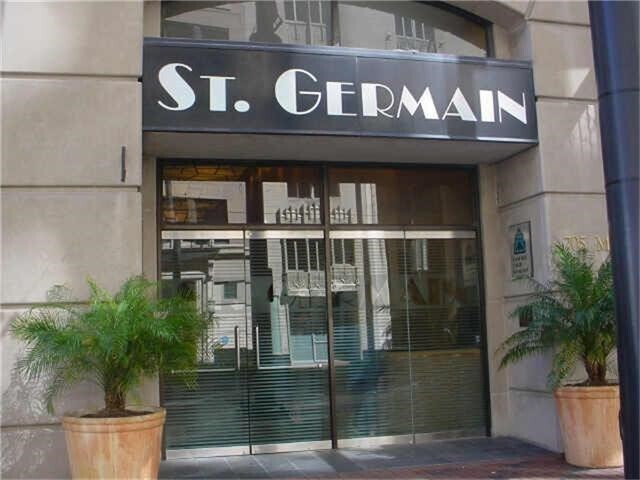 Building Photo - 705 Main St