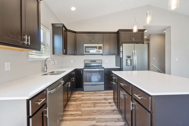 Building Photo - Watson Way Twinhomes