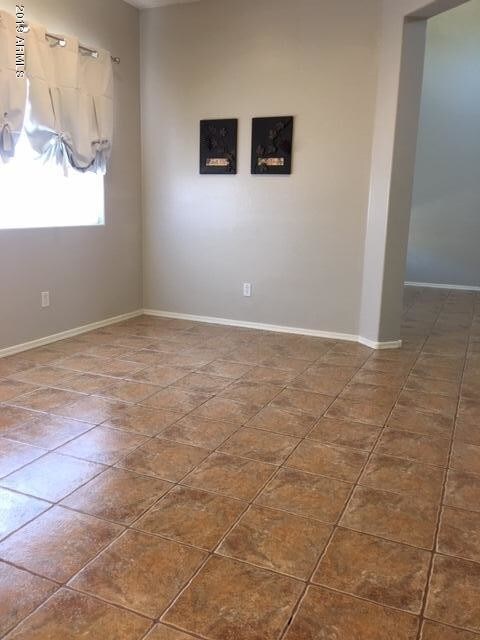 Building Photo - 8940 W Olive Ave