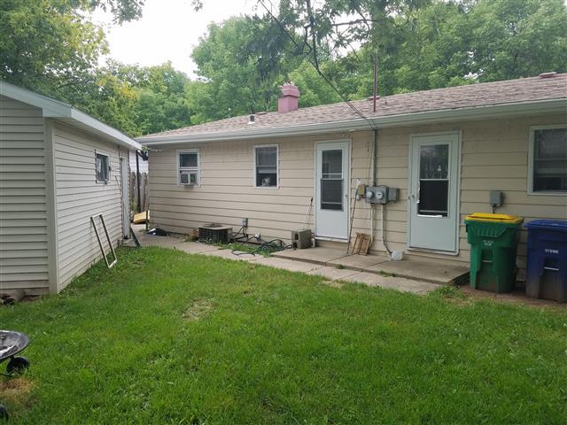 Building Photo - 915 Clayton Pl