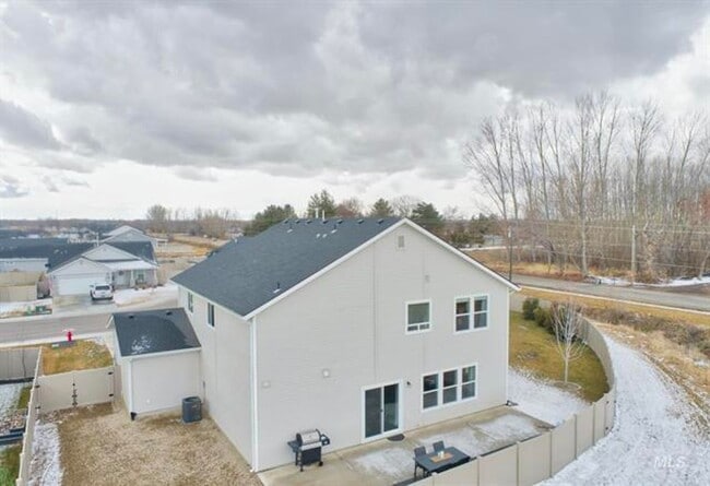 Building Photo - Beautiful 4 Bedroom, 4 Car Garage With RV Parking in Star