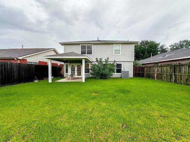 Building Photo - 5739 Westminster Village Dr