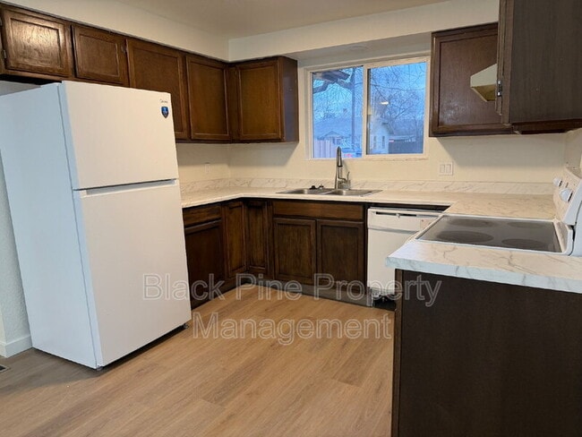 Building Photo - 1939 S Owyhee St