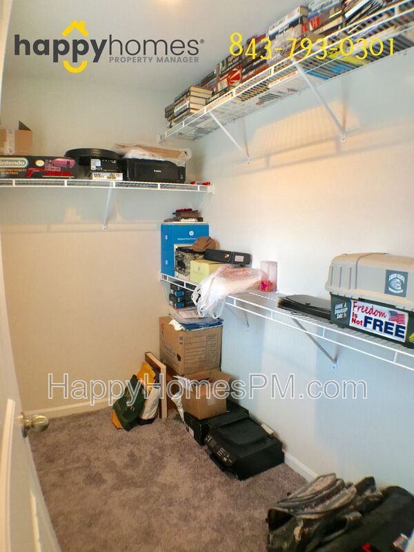 Building Photo - 230 Buchanan Circle