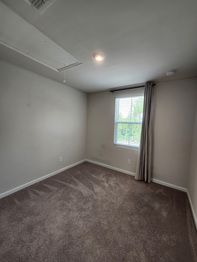 Building Photo - 116 Forthside Wy