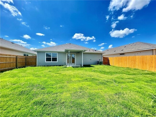Building Photo - 110 Krause Spgs Dr
