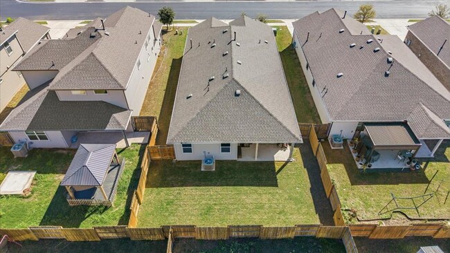 Building Photo - 112 Rainmaker Cv