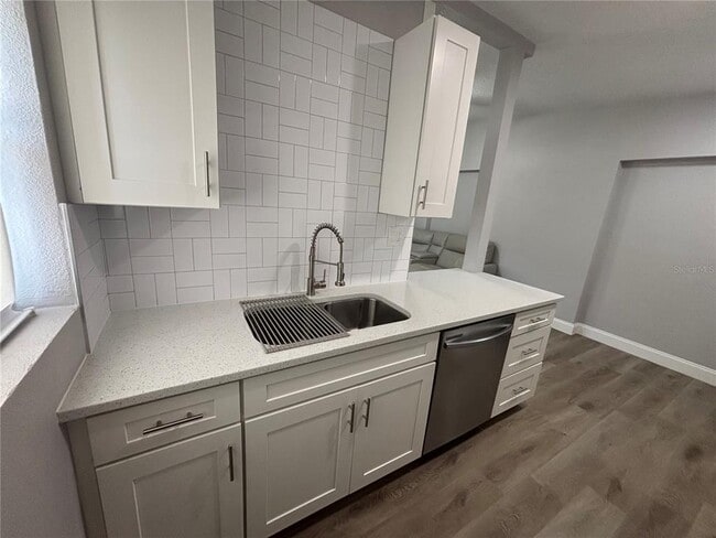 Building Photo - 6035 Sage Dr