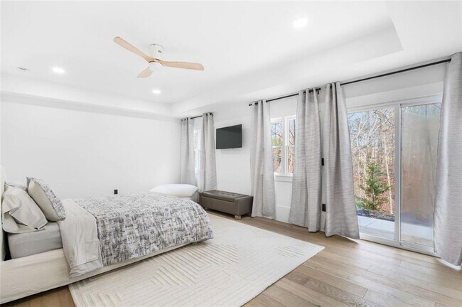 Building Photo - 507 Karen Ln