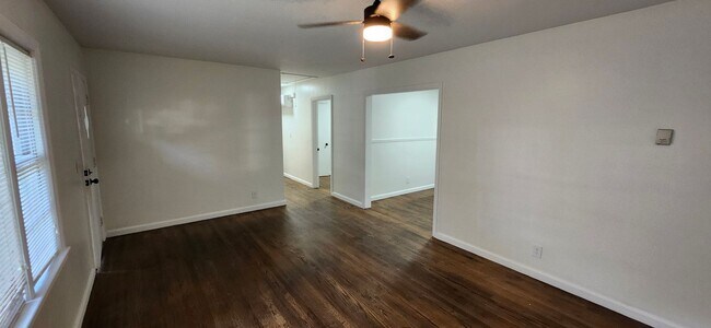 Building Photo - 3 bedroom home near base