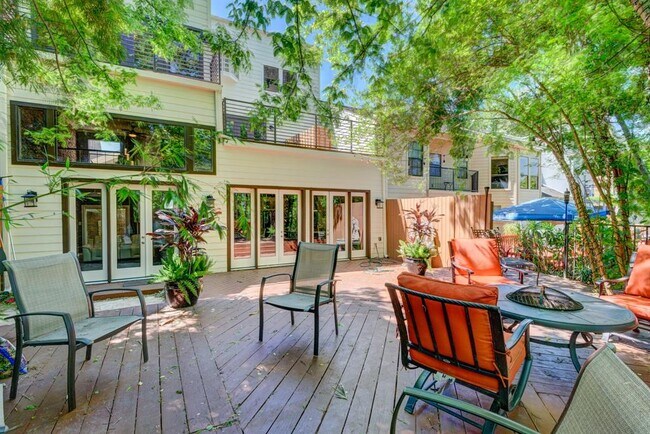 Building Photo - 4734 Post Oak Timber Dr