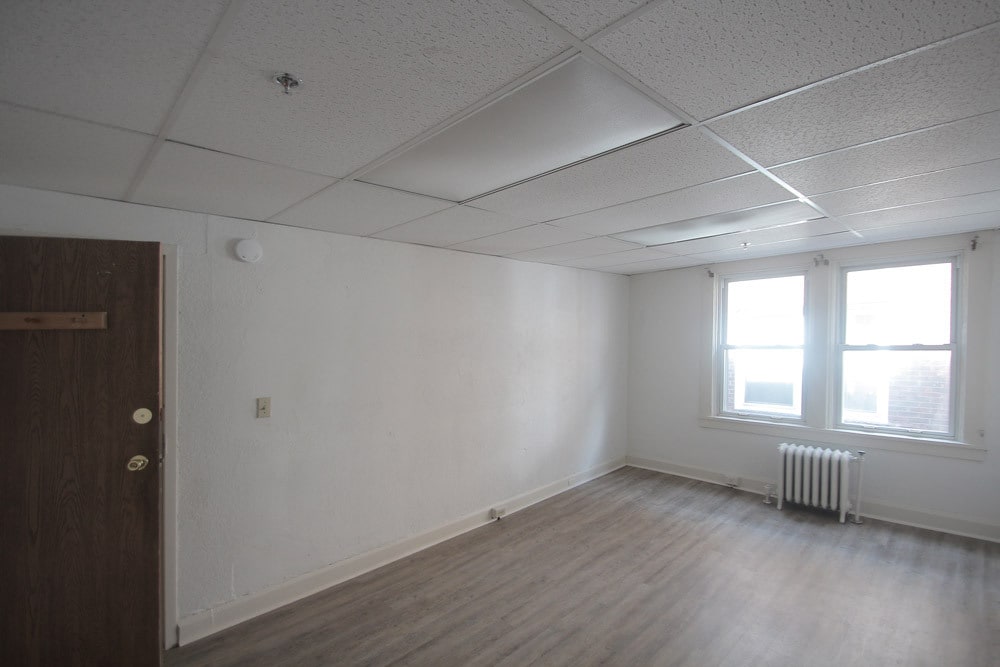 Building Photo - 505 South Ave