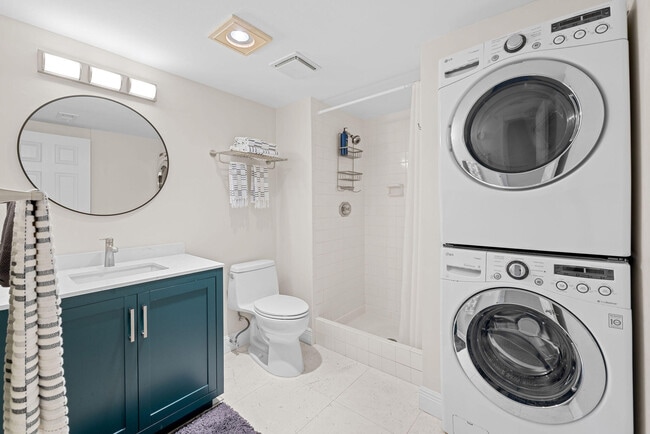 Building Photo - 9193 Pecky Cypress Ln