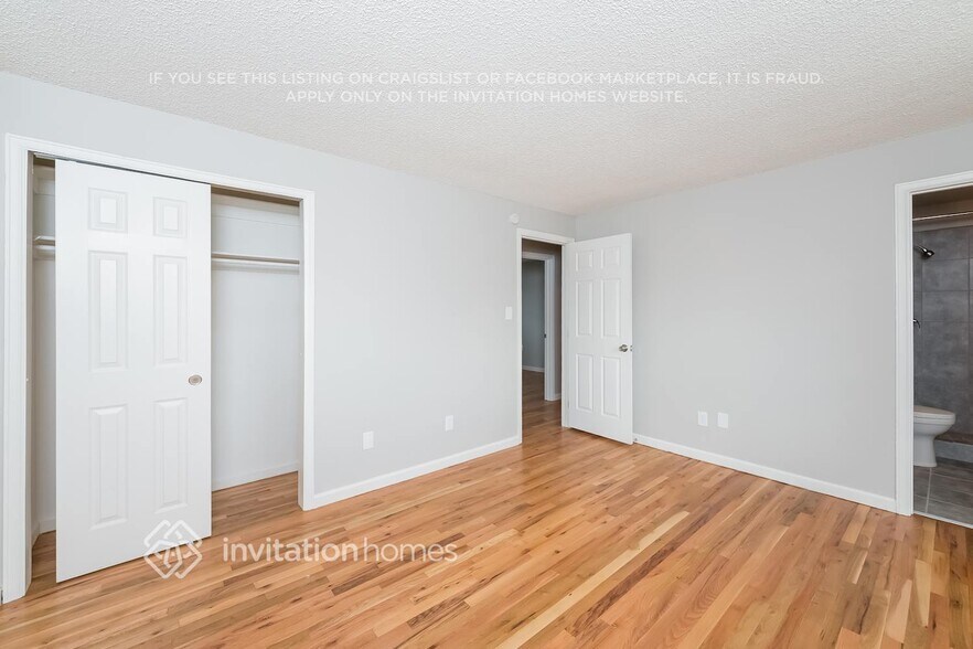 Building Photo - 3760 W 95th Pl