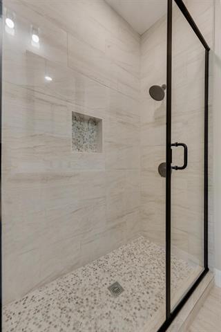 Building Photo - 2945 May St