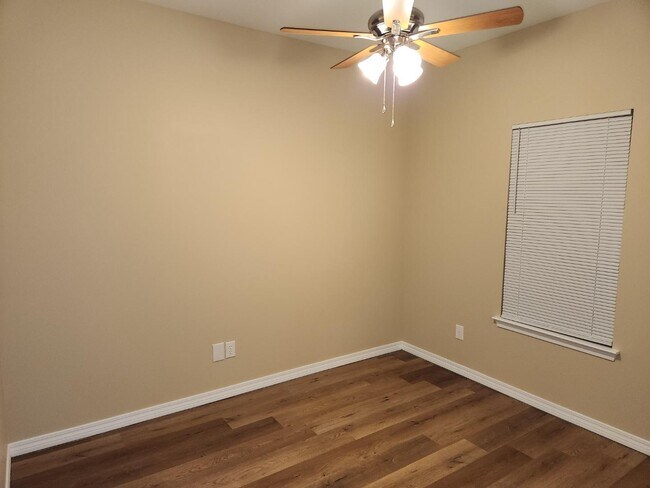 Building Photo - 4925 Catahoula Dr