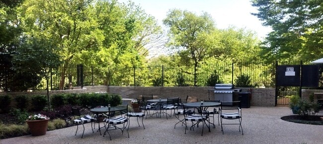 Building Photo - 3701 Turtle Creek Blvd