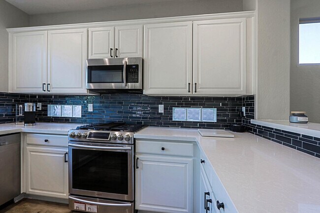 Building Photo - 7086 E Whispering Mesquite Trail