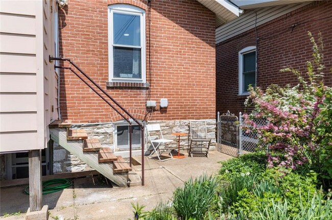Building Photo - 4984 Neosho St