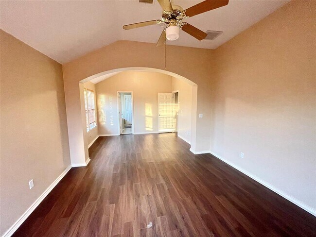 Building Photo - 3226 Raging River Dr