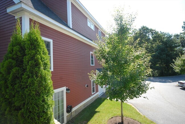 Building Photo - 19 Brigham Farm Ln