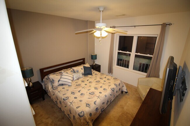 Building Photo - 9420 Seawall Blvd