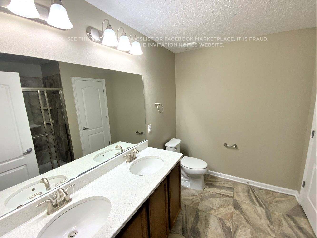 Building Photo - 78 Fallen Oak Tr