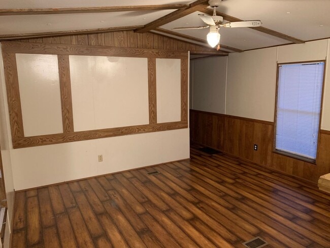 Building Photo - Haughton Peaceful Pines 2 Bed 1 Bath