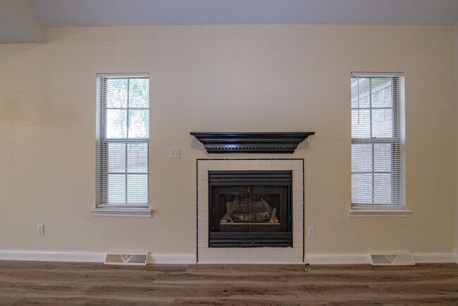 Building Photo - 426 Ridgecrest Rd