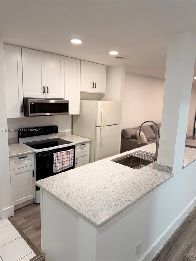 Building Photo - 9517 NW 2nd Pl