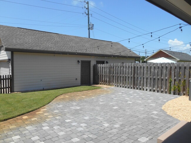 Building Photo - 846 Cannon Ln